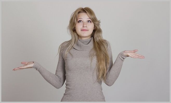 The girl thought about methods of treating varicose veins