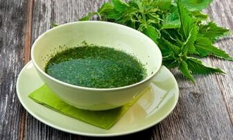 Nettle decoction for the treatment of varicose veins