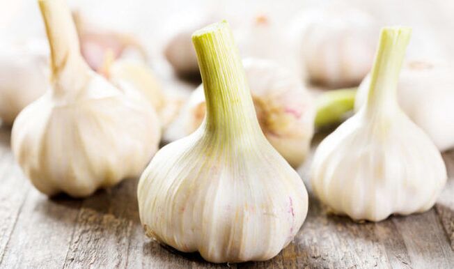 Garlic for varicose veins